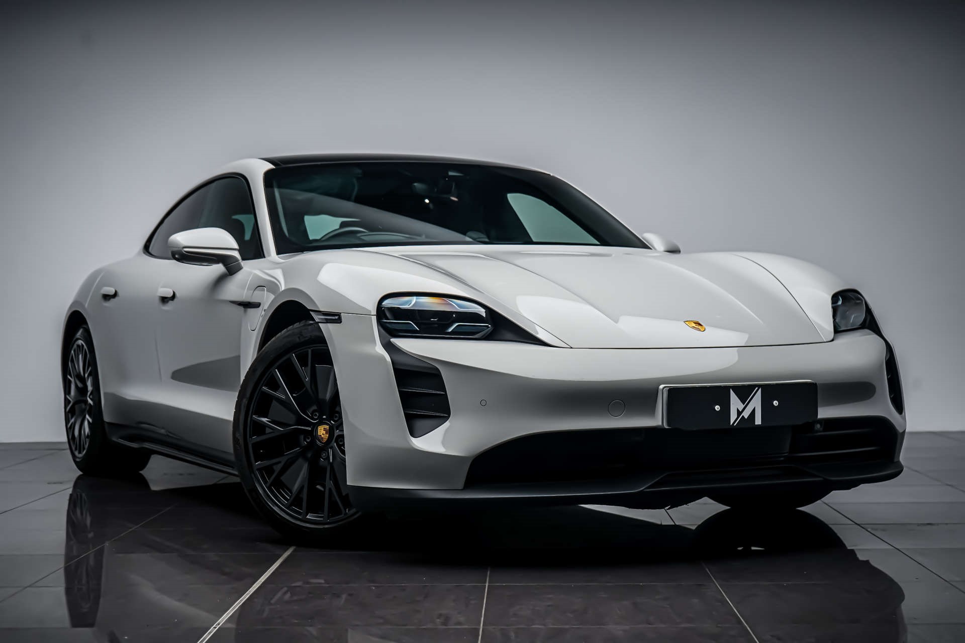 2023 PORSCHE TAYCAN
