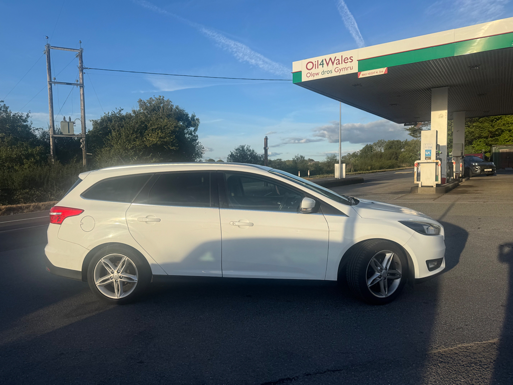 2015 65 FORD FOCUS