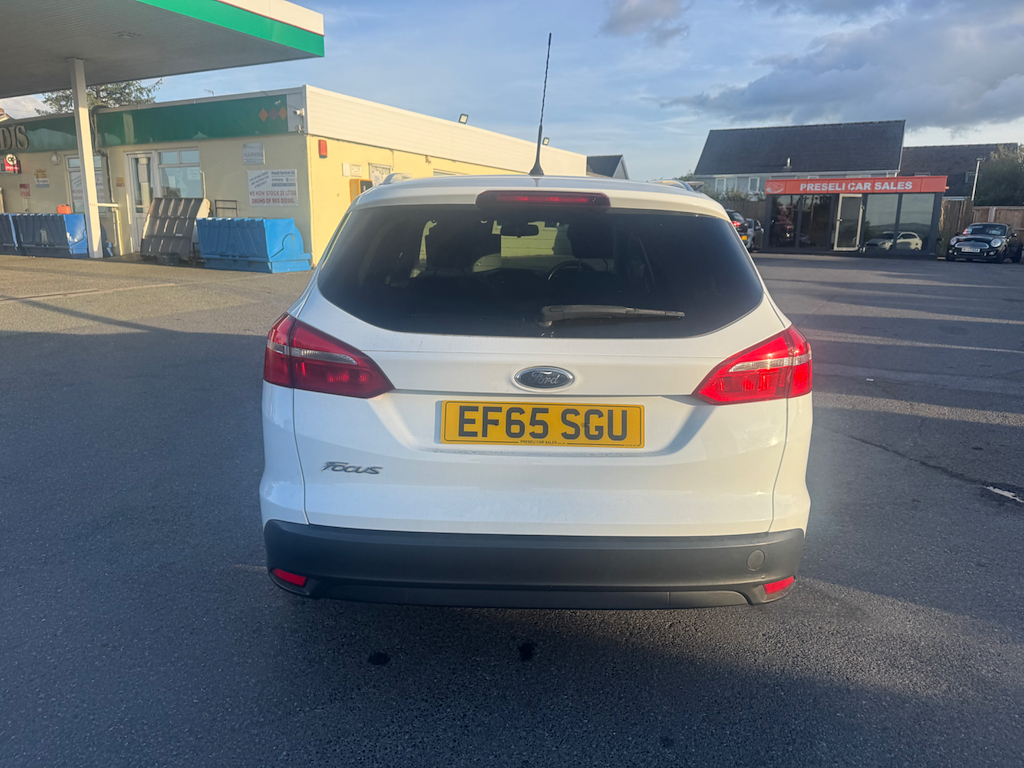 2015 65 FORD FOCUS
