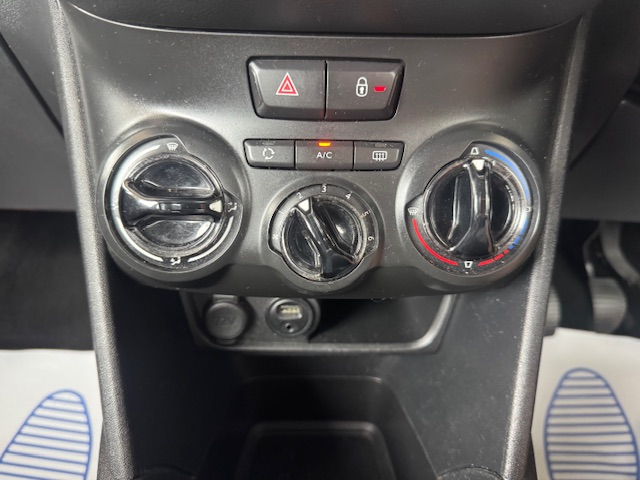 2014 63 PEUGEOT 208