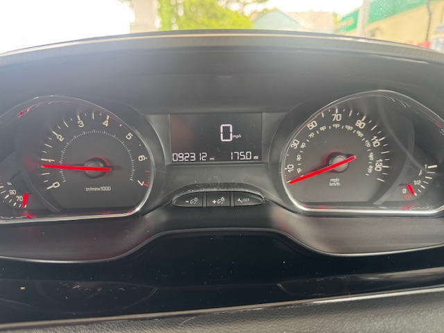 2014 63 PEUGEOT 208