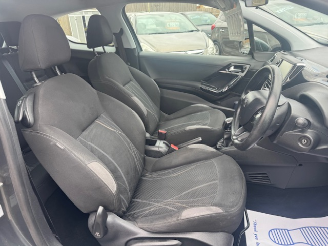 2014 63 PEUGEOT 208