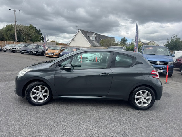 2014 63 PEUGEOT 208