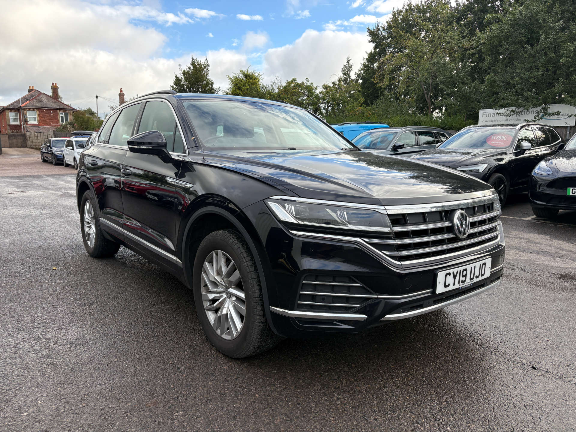 2019 VOLKSWAGEN TOUAREG