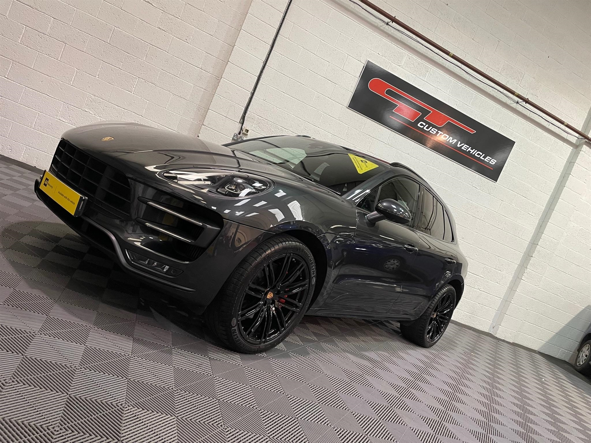 2018 Porsche Macan