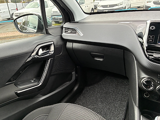 Used Peugeot 208 from David Hayton Autostore