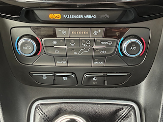 Used Ford Grand Tourneo Connect from David Hayton Autostore