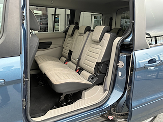 Used Ford Grand Tourneo Connect from David Hayton Autostore