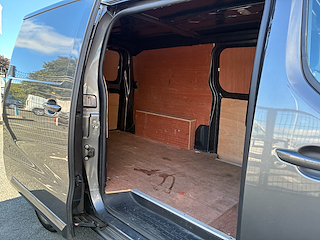 Used Vauxhall Vivaro from David Hayton Autostore