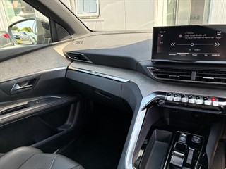 Used Peugeot 5008 from David Hayton Autostore