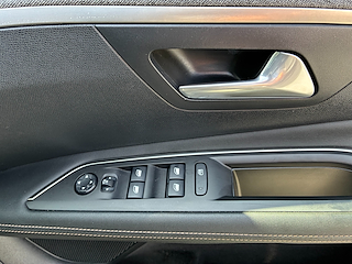 Used Peugeot 3008 from David Hayton Autostore