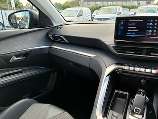 Used Peugeot 5008 from David Hayton Autostore