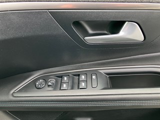 Used Peugeot 3008 from David Hayton Autostore