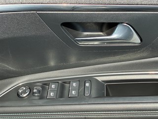Used Peugeot 3008 from David Hayton Autostore