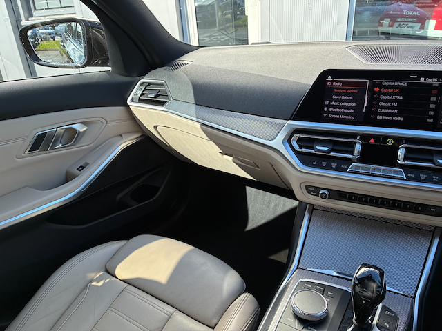 Used BMW 320i