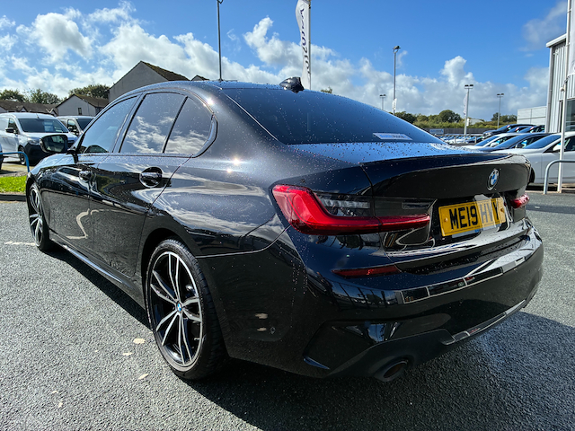 Used BMW 320i