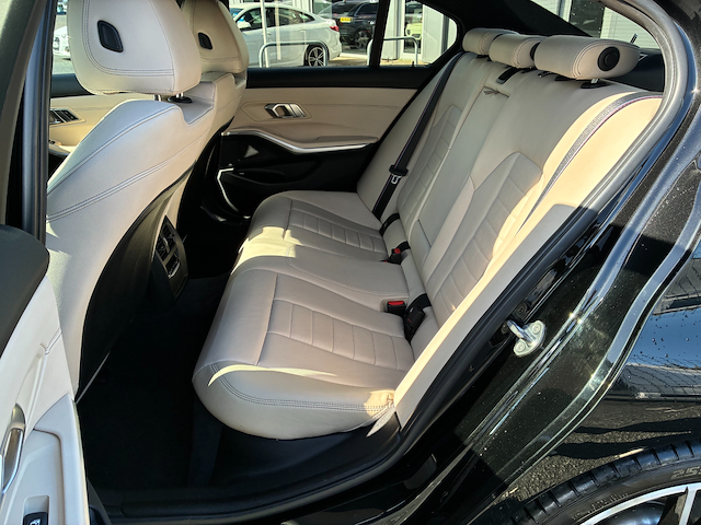 Used BMW 320i