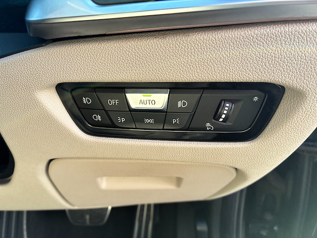 Used BMW 320i