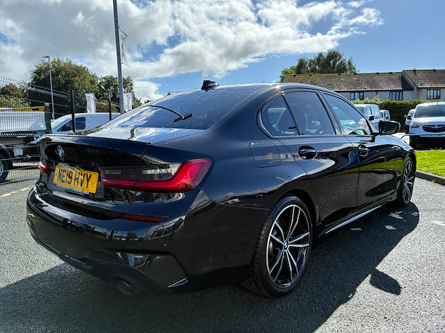 Used BMW 320i