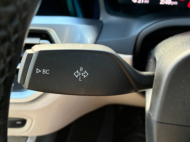 Used BMW 320i