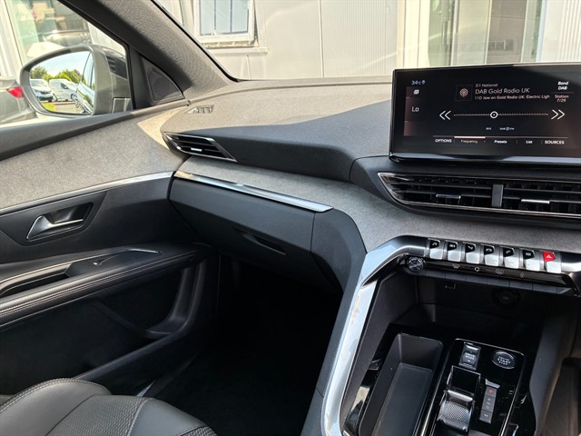 Used Peugeot 5008