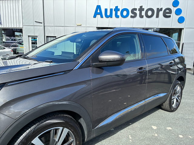 Used Peugeot 5008