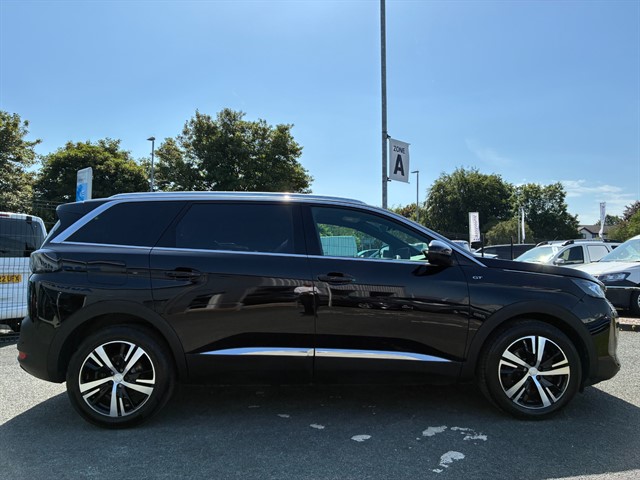 Used Peugeot 5008