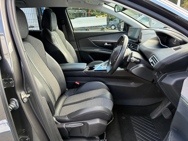 Used Peugeot 5008