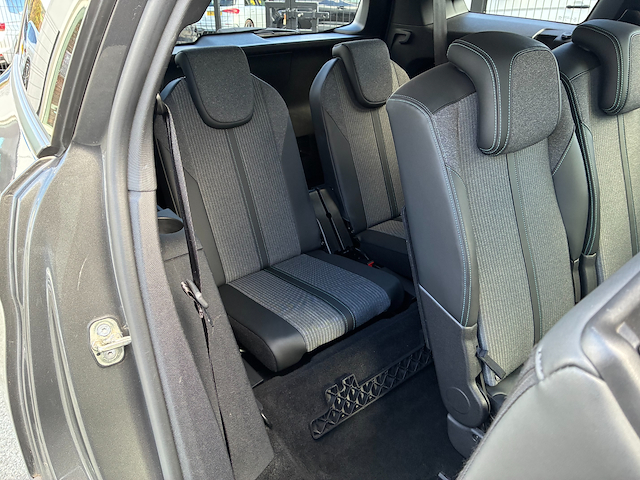 Used Peugeot 5008