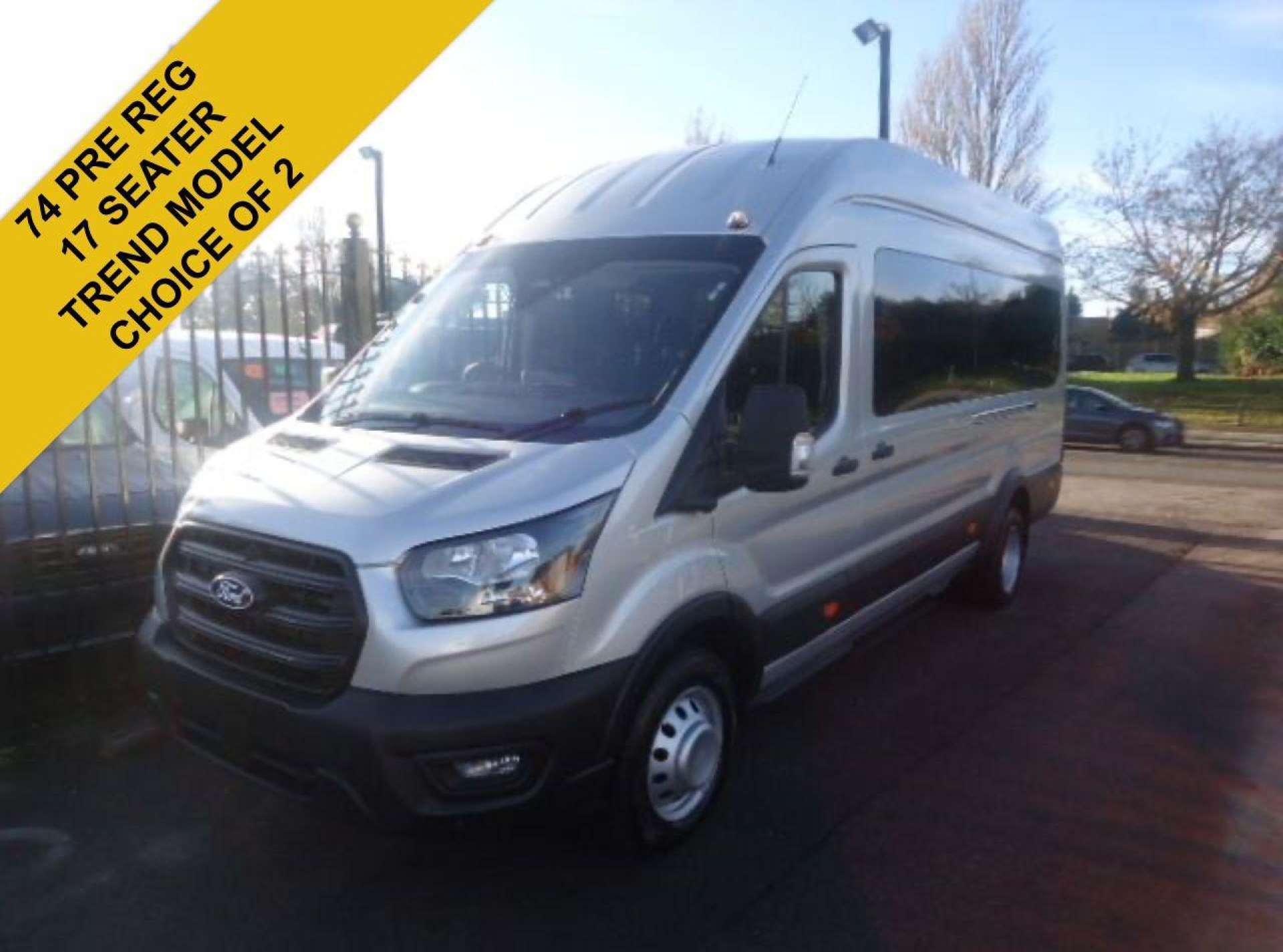 Used Ford Transit 460 ECOBLUE TREND MINIBUS DIESEL MANUAL RWD DRW L4 ...
