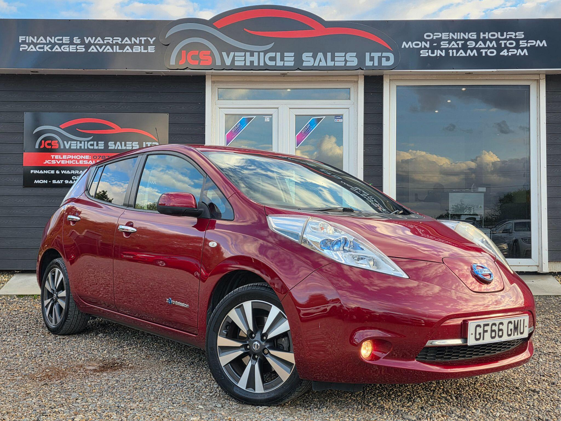 2016 NISSAN LEAF
