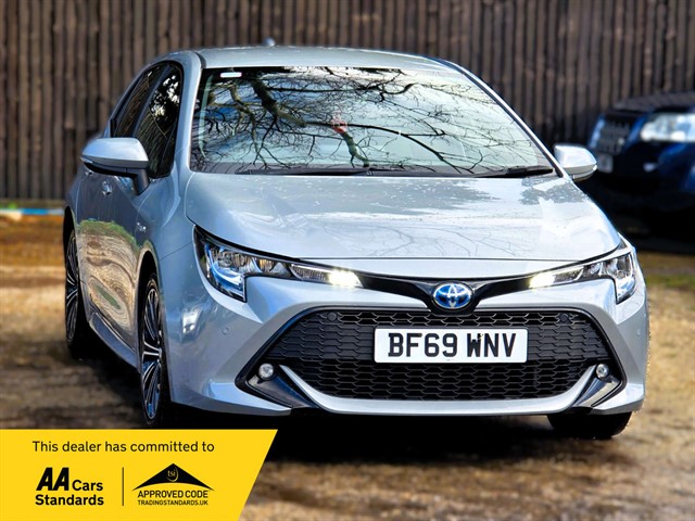 2019 Toyota Corolla Design VVT-i HEV CVT £15,875 photo