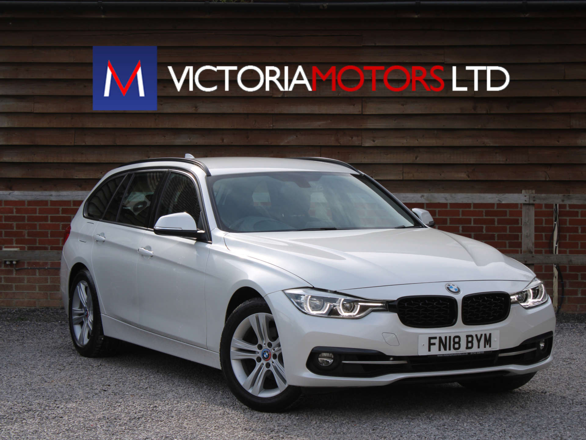 2018 BMW 3 Series — photo 1 of 5