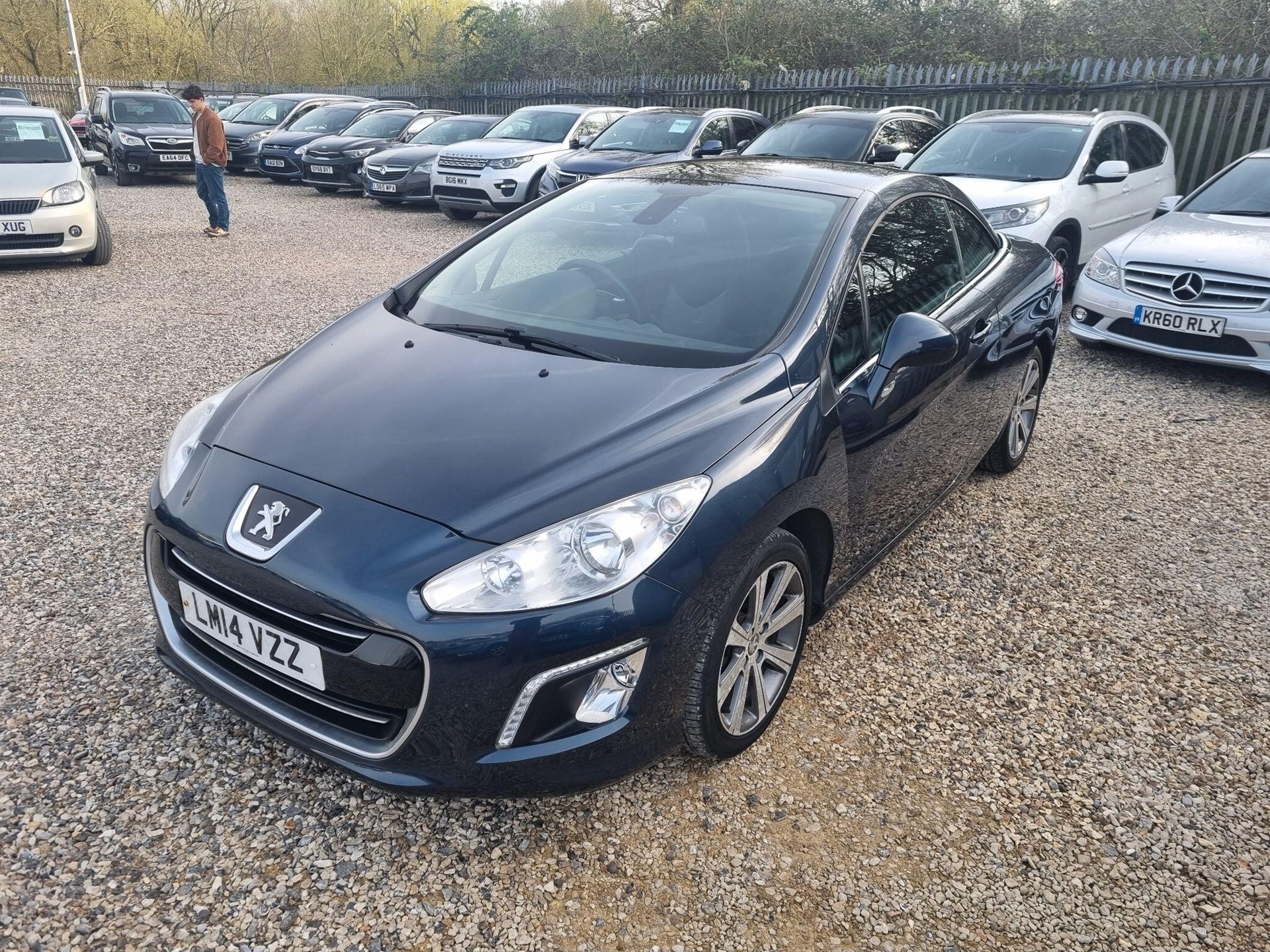 2014 Peugeot 308 thumbnail 3