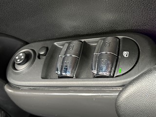 Used MINI Hatch from David Hayton Autostore