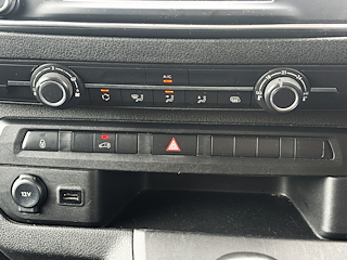 Used Vauxhall Vivaro from David Hayton Autostore