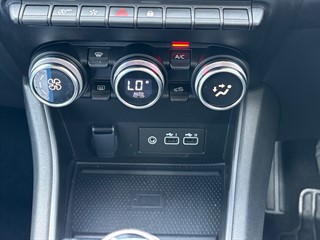 Used Renault Captur from David Hayton Autostore