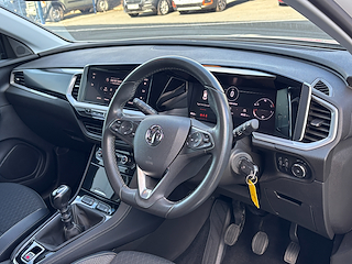 Used Vauxhall Grandland from David Hayton Autostore
