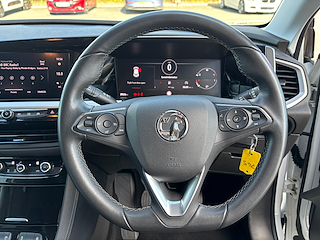 Used Vauxhall Grandland from David Hayton Autostore