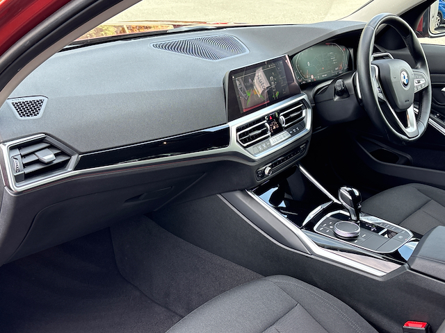Used BMW 320i