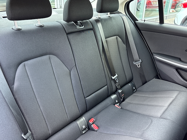 Used BMW 320i