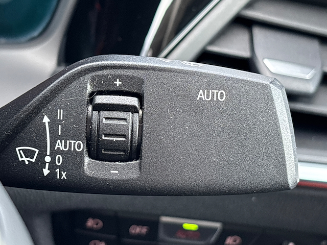 Used BMW 320i
