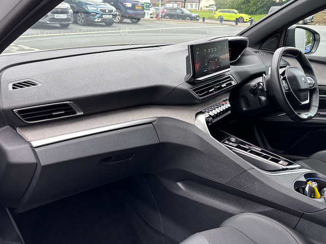 Used Peugeot 5008