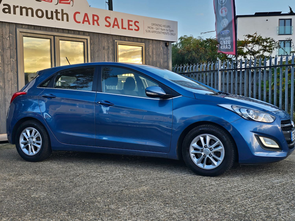 Used Hyundai i30 Blue Drive SE Nav for sale in Great Yarmouth, Norfolk ...