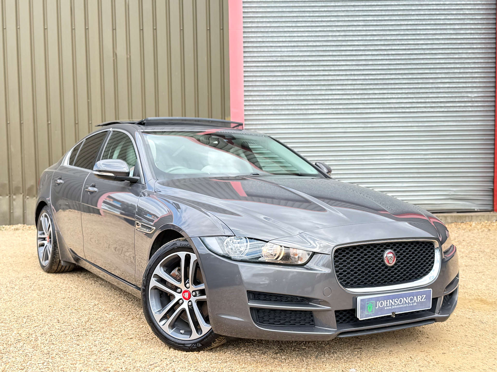 Jaguar Xe