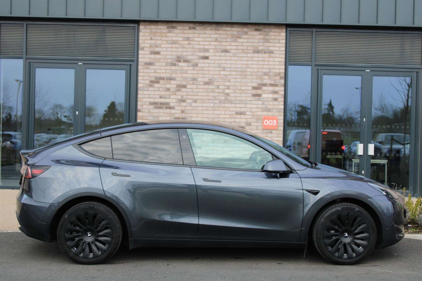 Tesla Model Y Dual Motornull
