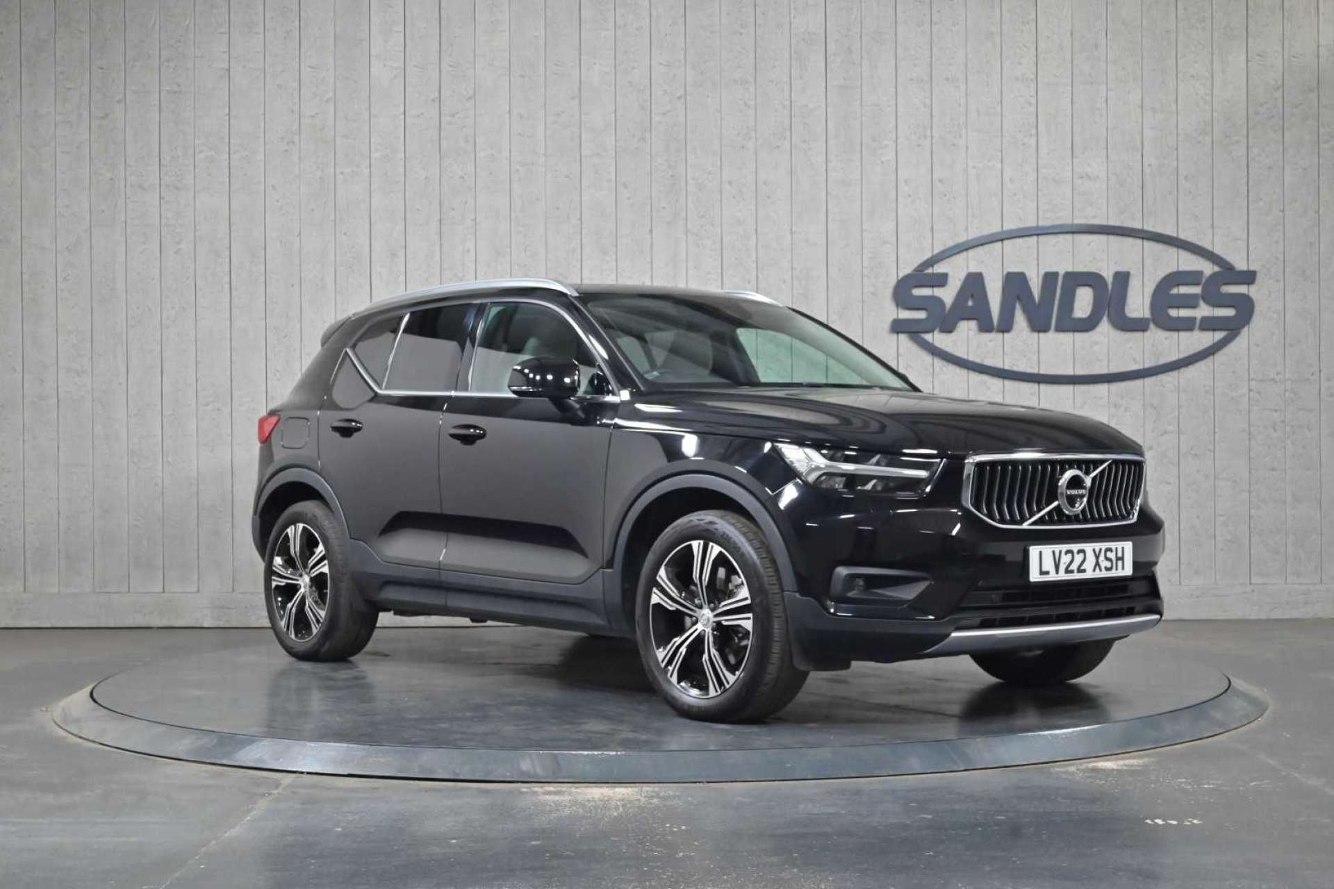 2022 Volvo XC40