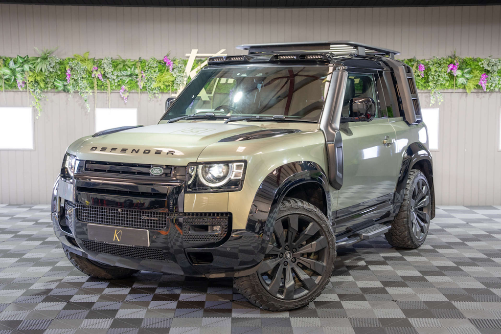 Land Rover Defender