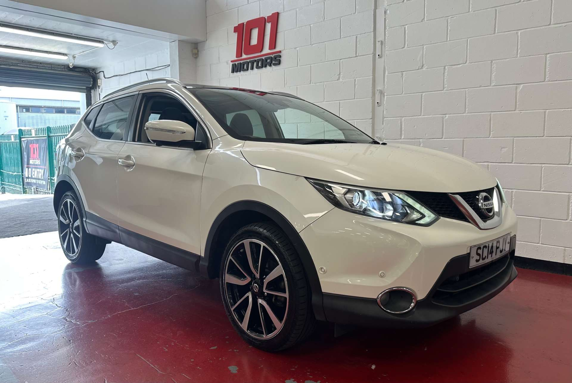 2014 Nissan Qashqai