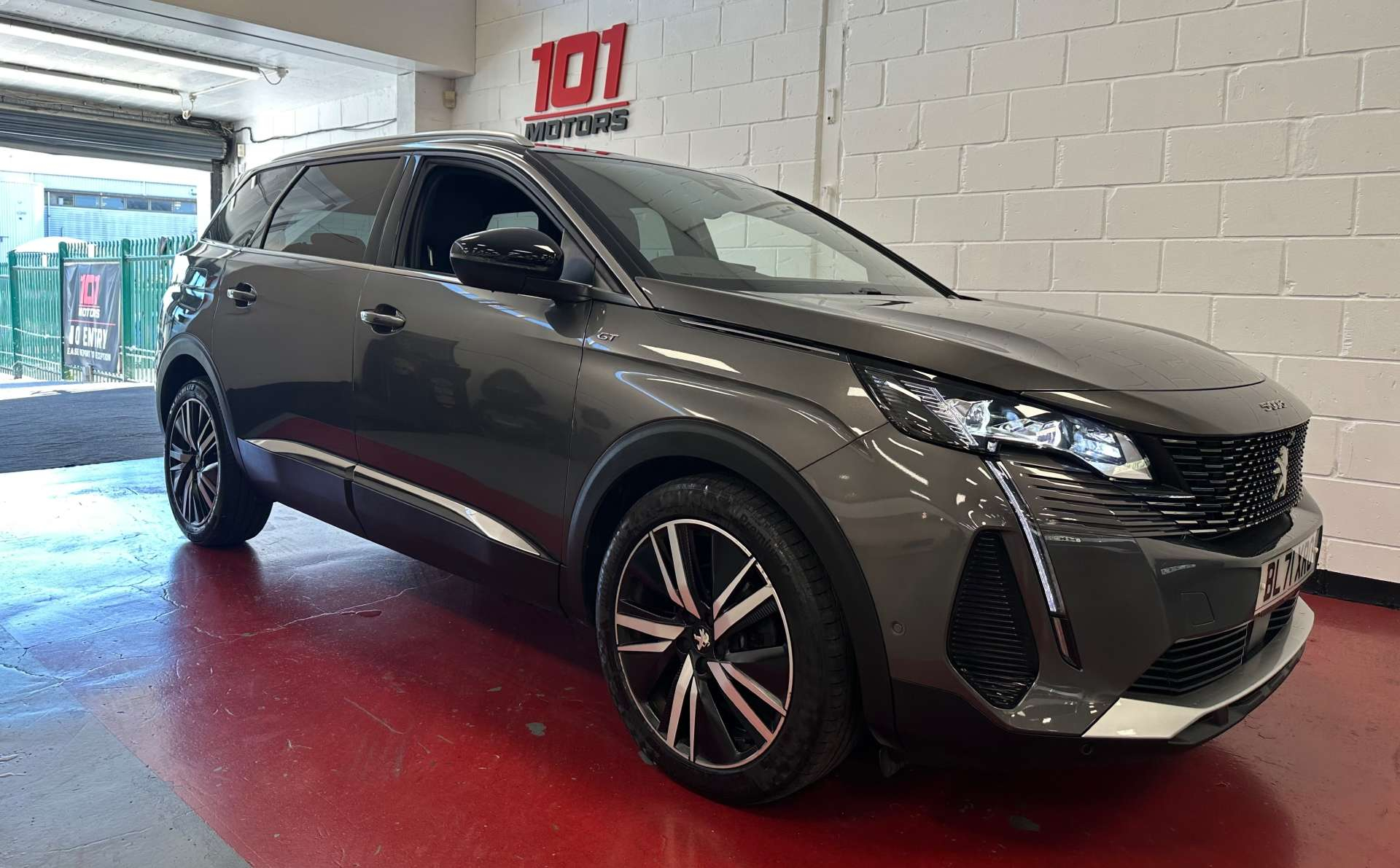 2022 Peugeot 5008